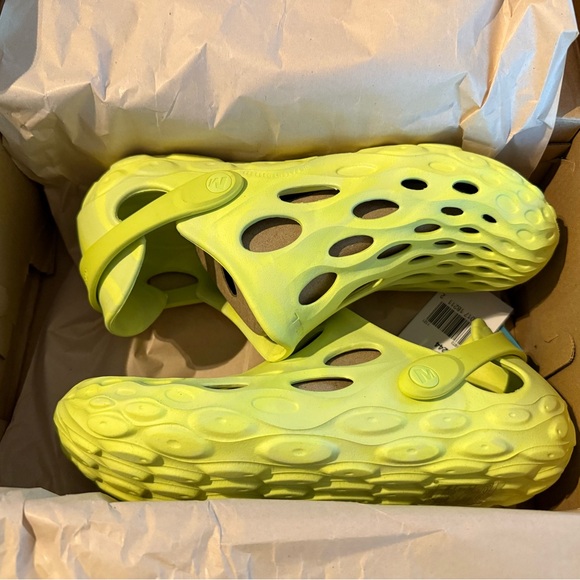 NWT Merrell Hydro Moc Women’s Size 9/Men’s Size 7.5